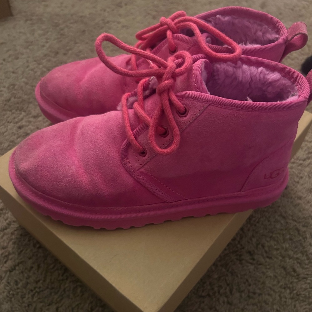 Ugg Bright Pink Neumel